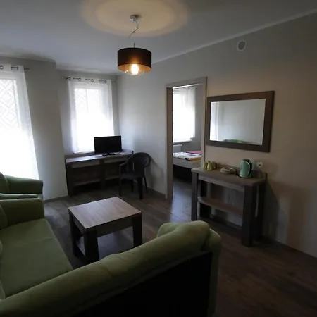 Kalmar Oda ve Kahvaltı 3*