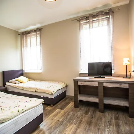 Kalmar לינה וארוחת בוקר דארלובקו