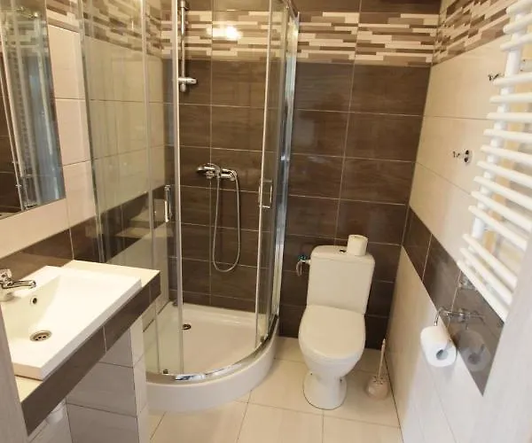 Oda ve Kahvaltı Kalmar 3*