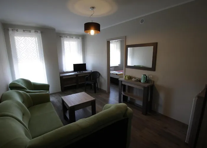 Kalmar Oda ve Kahvaltı 3*